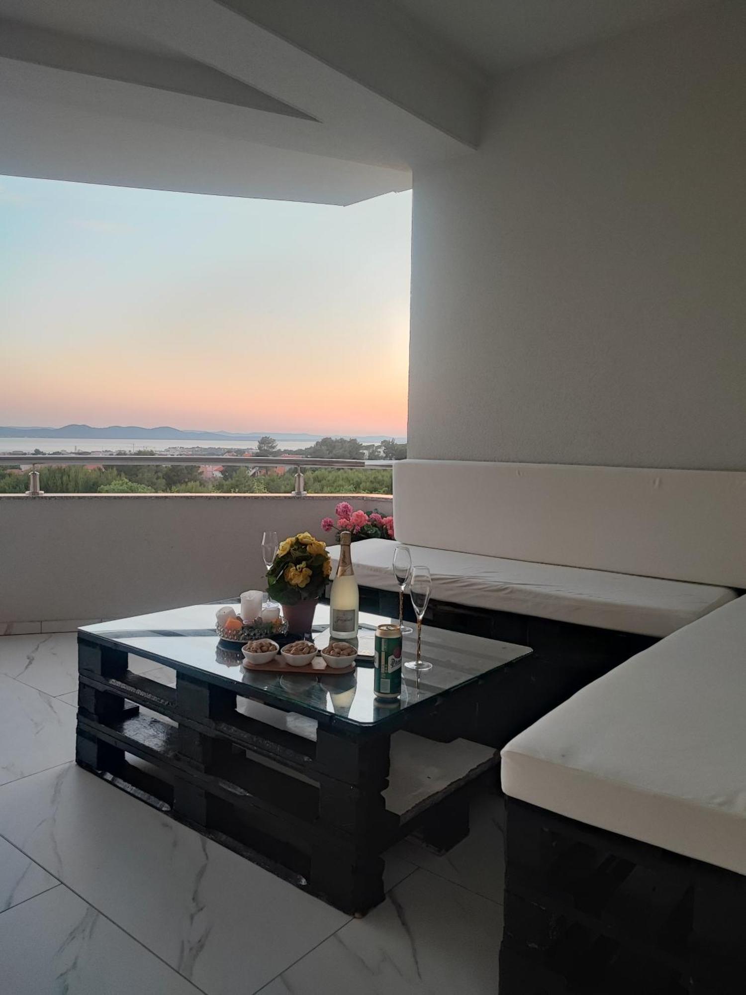 Deluxe Look Apartment Zadar Exterior photo